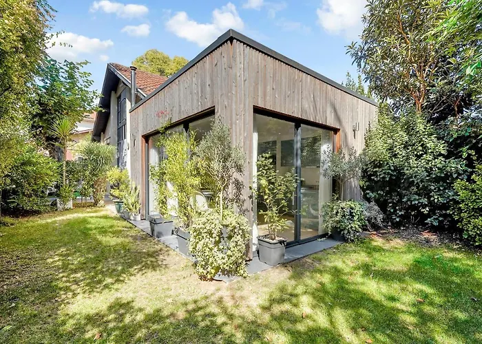 Le Jardin De Lucette - Belle Maison Avec Jardin Arbore Dans